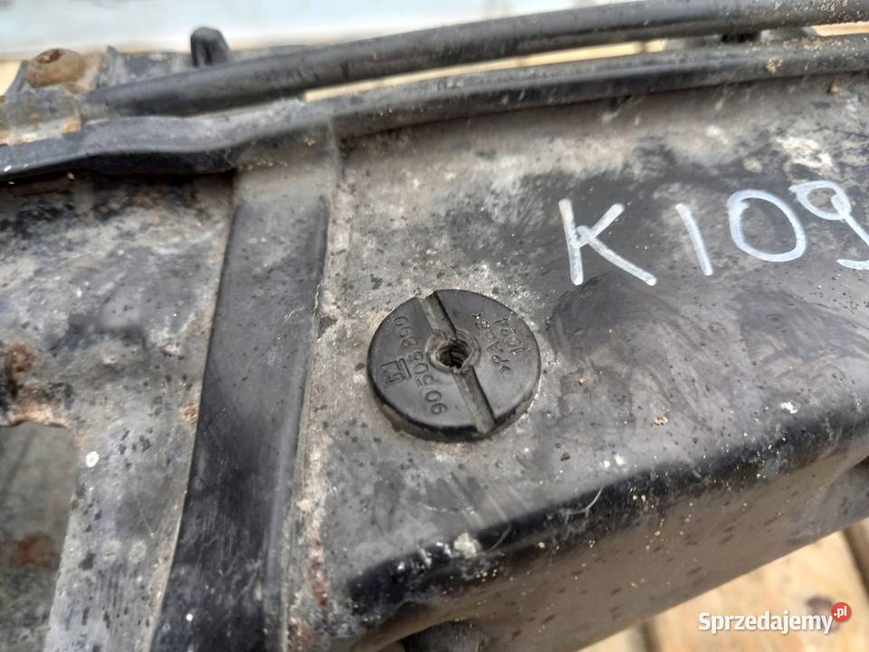 OPEL CORSA D OPC pas przedni okular Kielce sprzedam