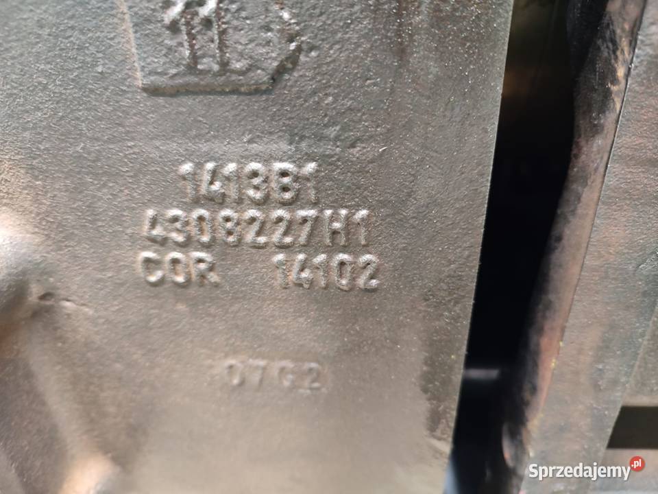 Obudowa skrzyni biegów 1352B1 4302981H1 COR