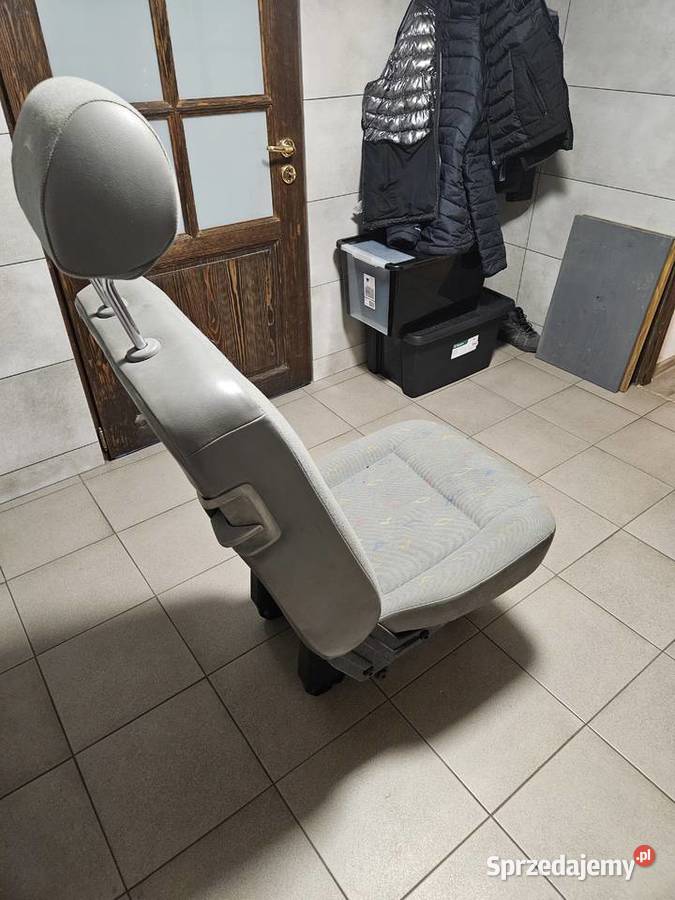 Sprzedam tylny fotel VW T5 Andrychów