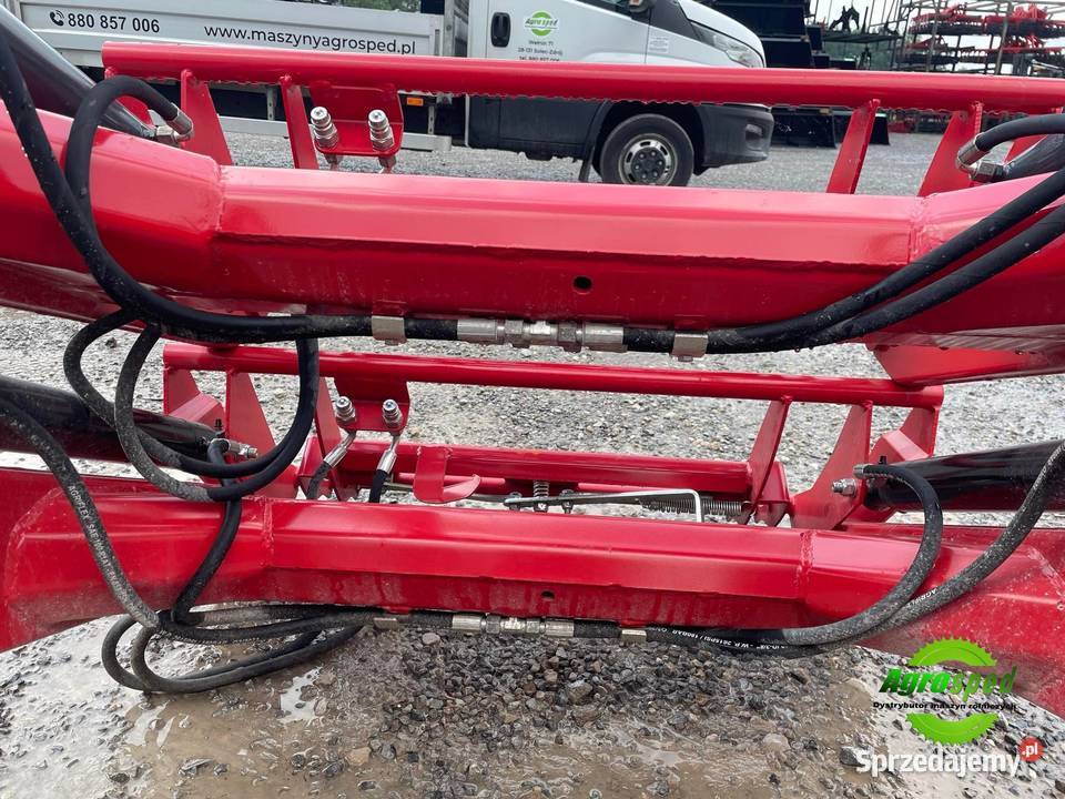 Ładowacz czołowy Tur WolMet nowy do Zetor 7211 nieuszkodzony Strzelce Małe