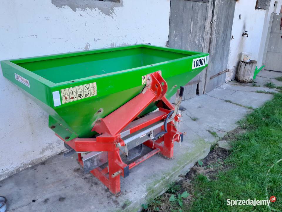 Rozsiewacz nawozu 600l Lubochnia