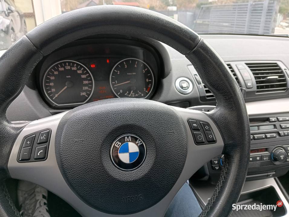 BMW E87 116i n45 6 biegowy manual bogate poduszka powietrzna BMW Zgorzała sprzedam