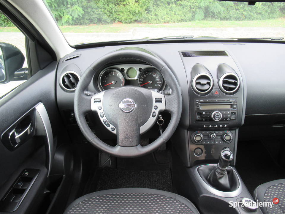 Nissan Qashqai 20 benzyna 4x4 Qashqai Bieliny