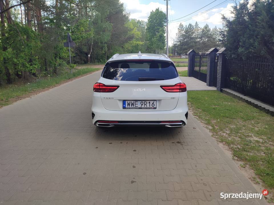 Kia ceed 16 hybrid plugin 2023 przebieg 22000 Łochów