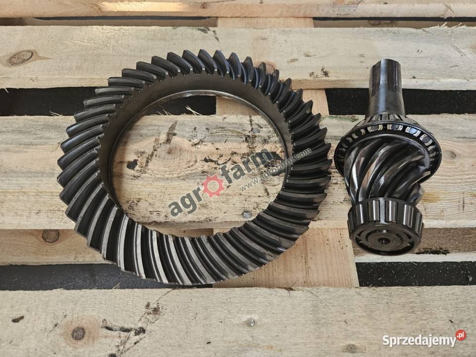 Wałek ataku koło Z9x44 FWD Massey Ferguson 2620 Byków