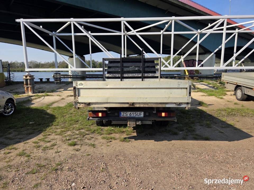 Ford FT 350 24 TDCi rej ZS 615UF prod 2009
