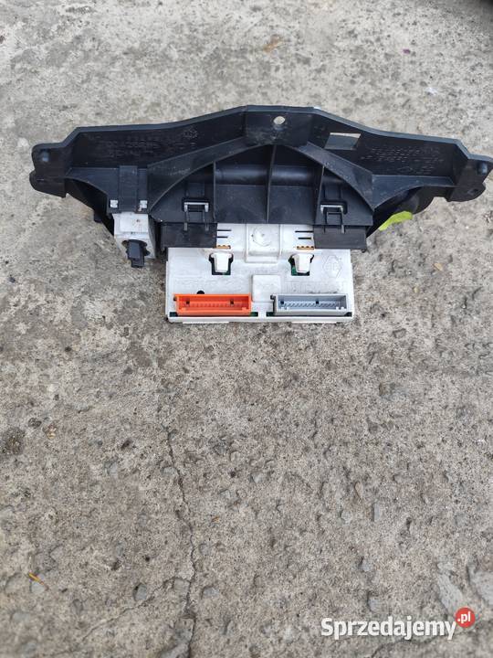 Sprzedam wyświetlacz do radia renault scenic 1 Słupca
