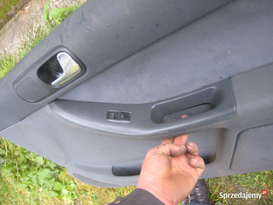 Boczek boczki drzwi prawy lewy Audi A3 8L 3 Rok produkcji 1997