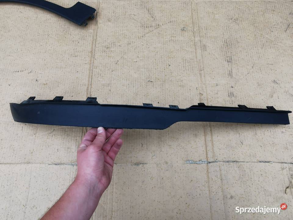Spoiler hokej zderzaka przód prawy insignia B Sieraków sprzedam