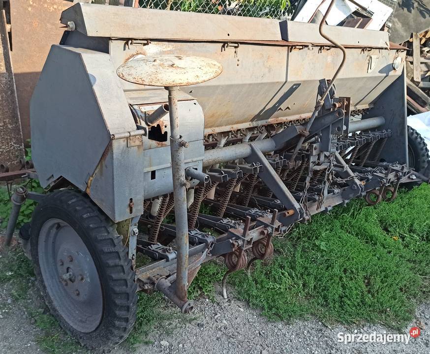 siewnik Poznaniakbrony 5 pług 3rozrzutnik Kamień