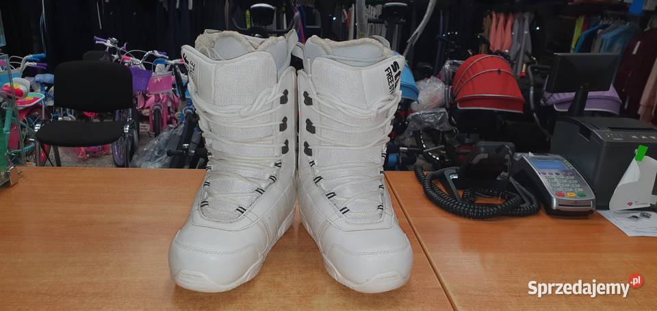 Buty snowboardowe STUFF rozmiar 3839