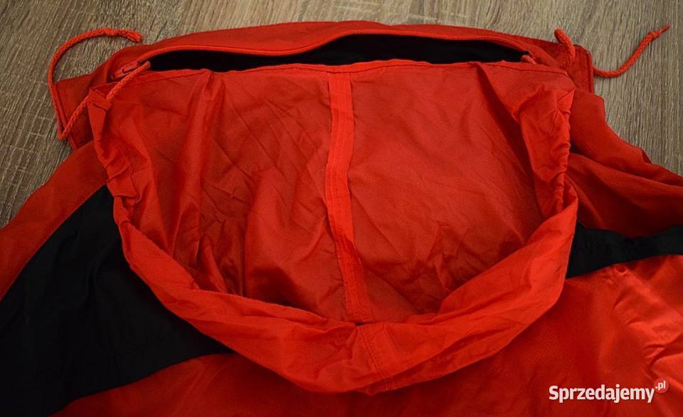Letnia kurtka ortalionowa przeciwdeszczowa z Chełmno