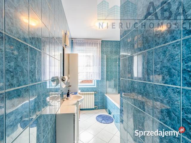 Duże gospodarstwo rolne gm Uniejów Skotniki