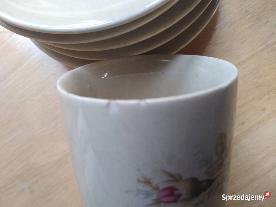 Serwis kawowy filiżanki spodeczki Tułowice PRL sprzedam