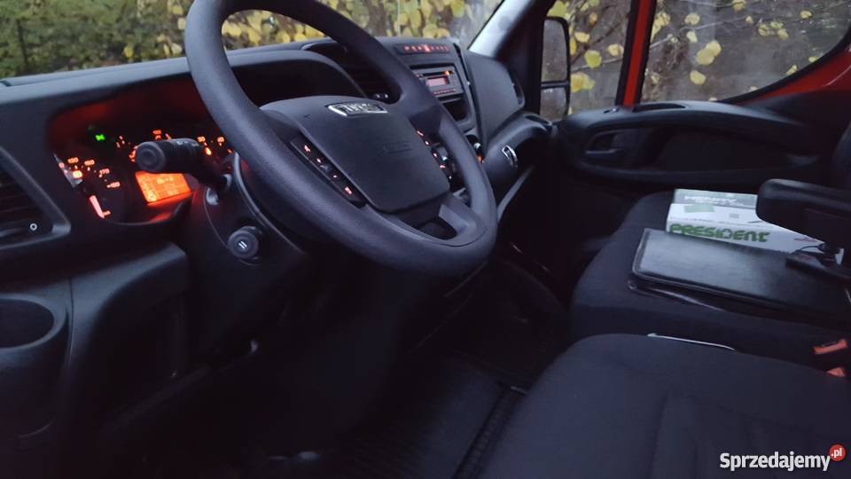 wynajem busa do 35 t plandeka Gdynia