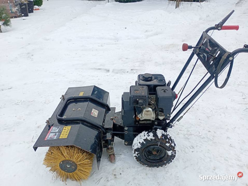 Zamiatarka odśnieżarka NAC Grabowiec