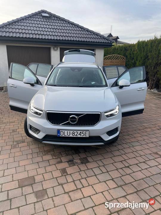 VOLVO XC40 Bezwypadkowe zarejestrowany