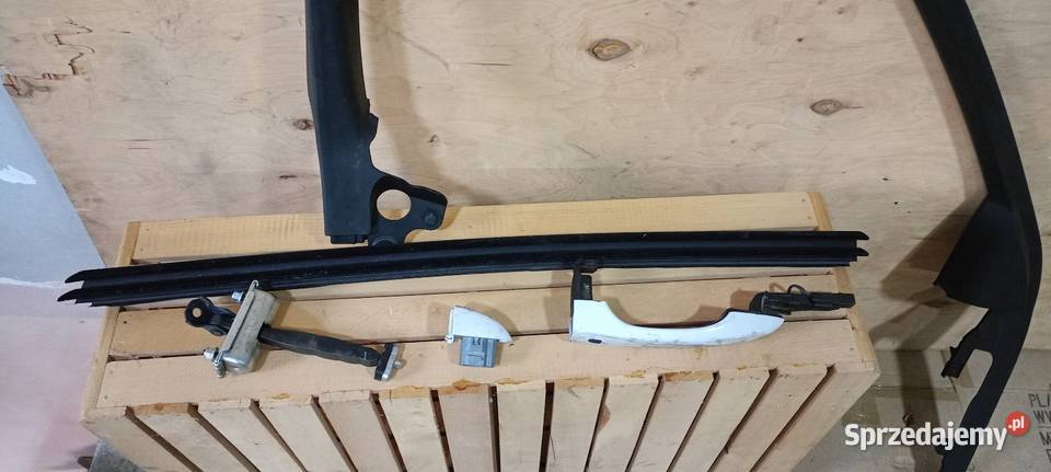 Cherokee KL klamka drzwi kierowcy keyless