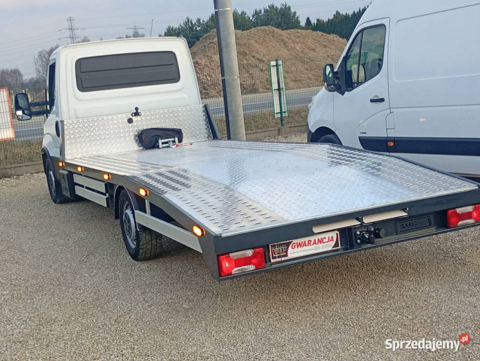 Iveco Daily 35S14 nowy najazd pomoc drogowa elektryczne lusterka