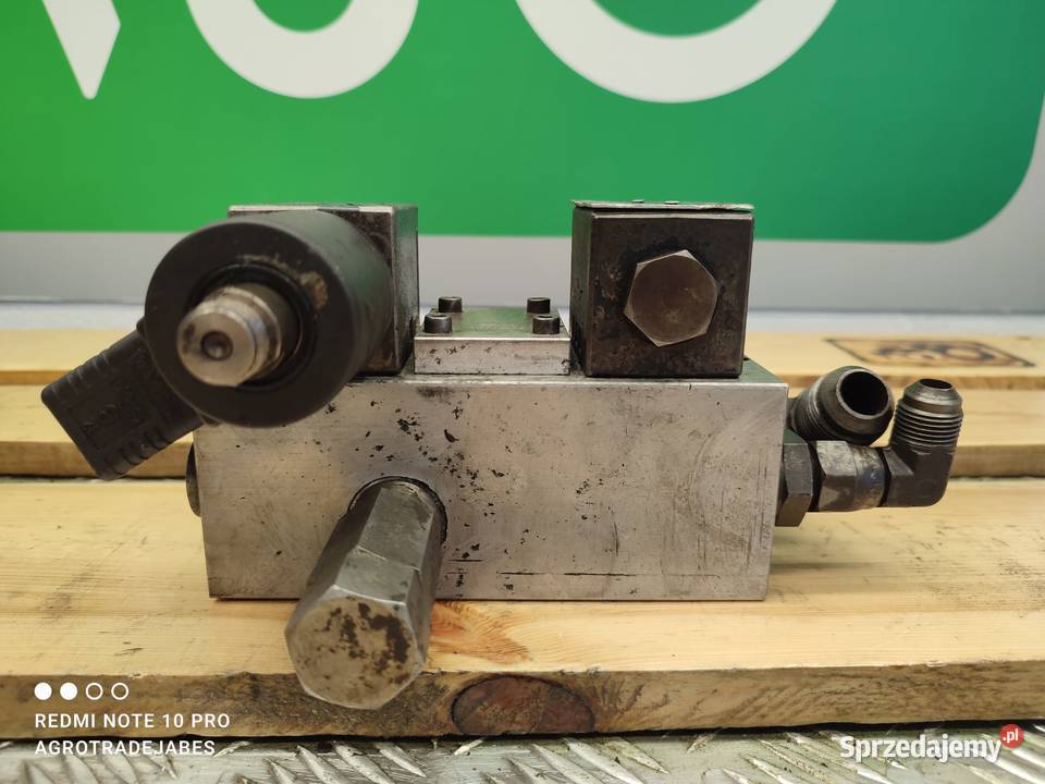 Blok hydrauliczny PA03001 CAT Merlo wielkopolskie Wilkowo