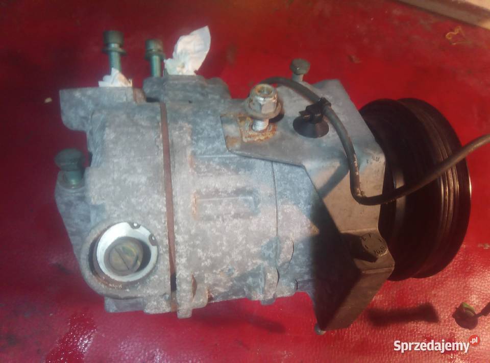 Sprężarka klimatyzacji 8D0260808 audi a4 b5 18 Pawłów