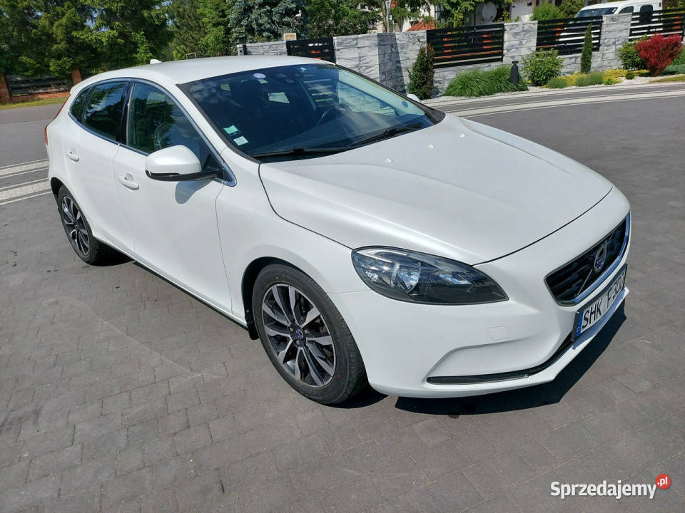 Volvo V40 16 benzyna navi LED II 2012 4/5 sprzedam