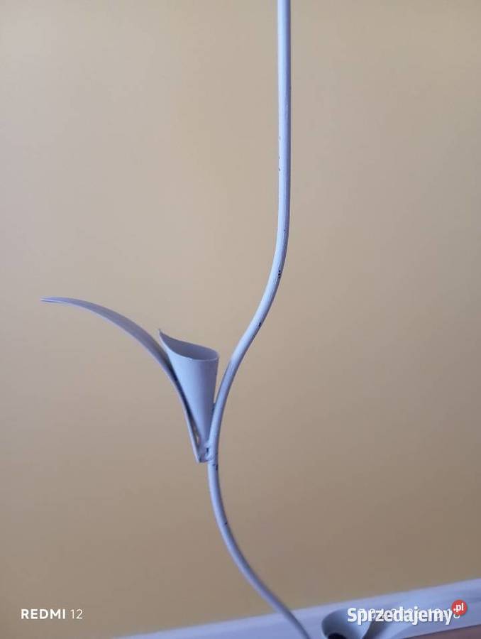 Świecznik w kolorze popielatym Bytom