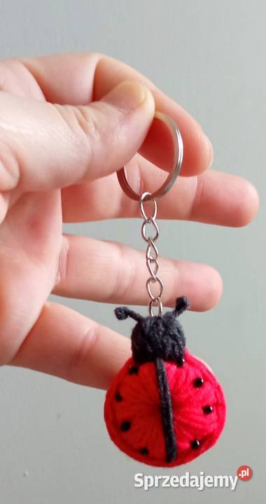 Biedronka wykonana na szydełku brelok sprzedam