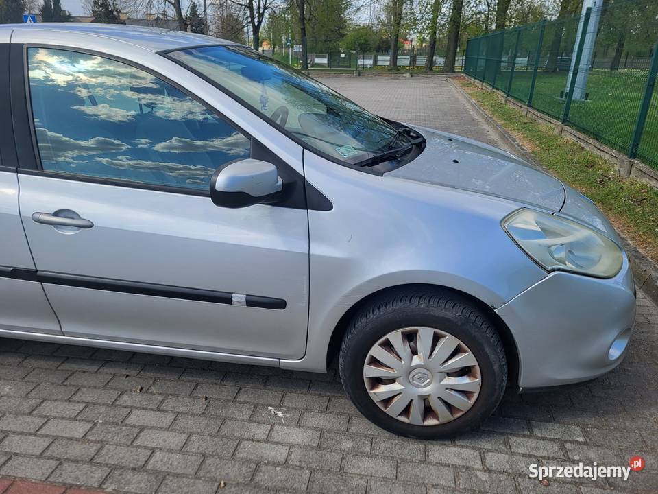 Renault Clio 12 benzyna 75 niski przebieg Warta