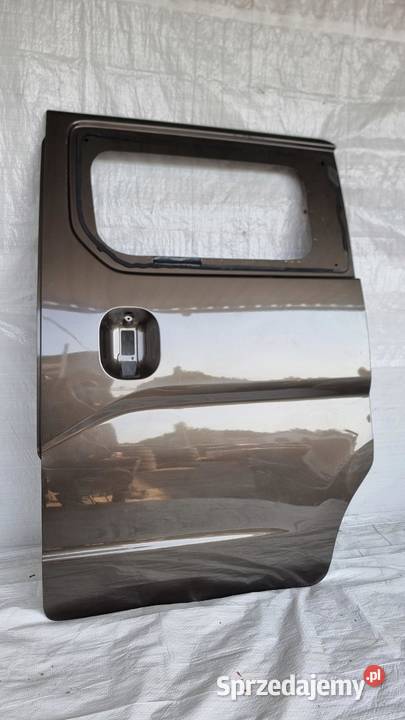 Drzwi Lewe Boczne przesuwne Nissan NV200