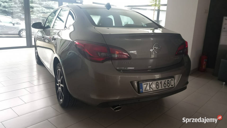 Opel Astra Astra IV 14 140 salon Polska światła do jazdy dziennej Łódź