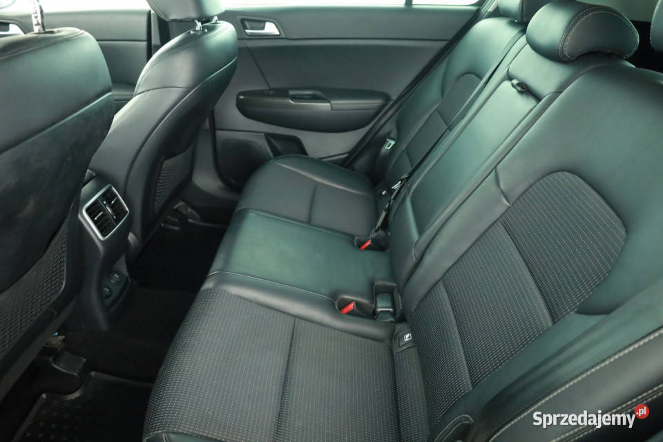 Kia Sportage 17 CRDi 212657km mazowieckie Piaseczno