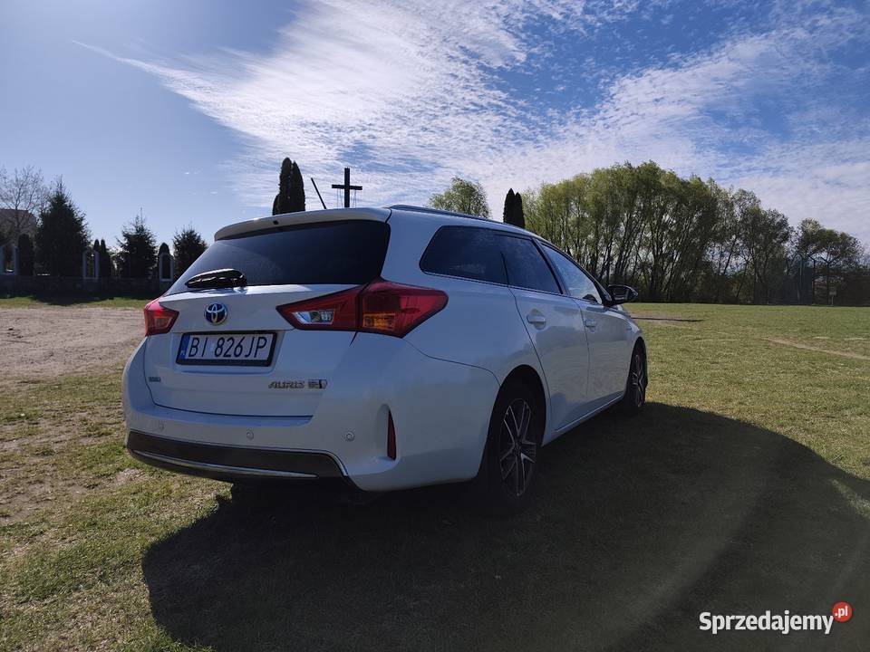 Toyota Auris 18 HSD Luna 2015 Hybryda