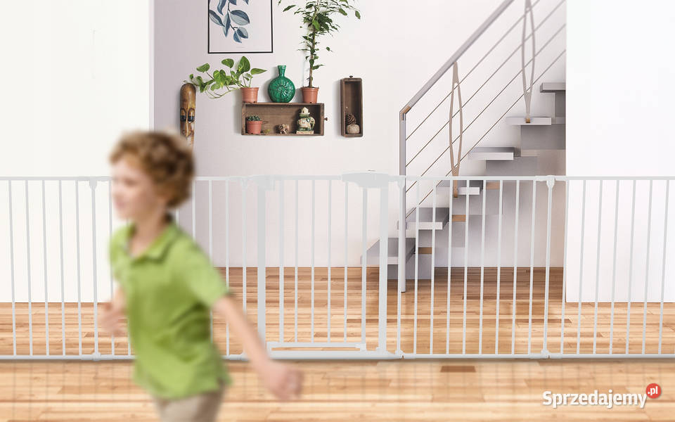 Barierka zabezpieczająca kominek drzwi schody Baranowo