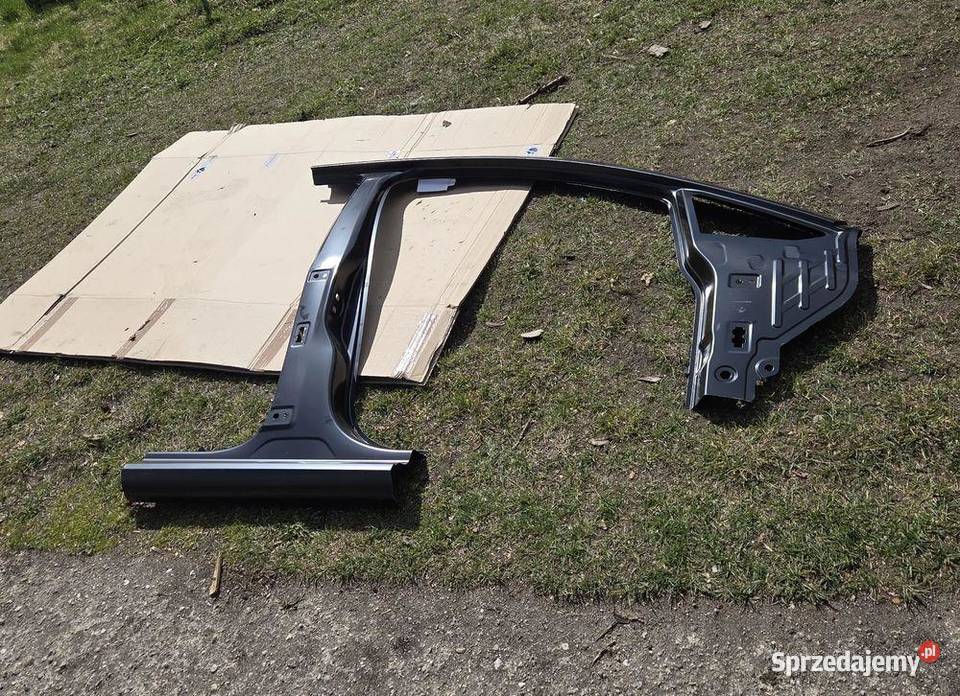 Próg słupek B prawy rama drzwi VW Golf Sportsvan