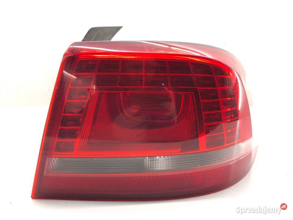 LAMPA PRAWY TYŁ VW PASSAT B7 3AE945310