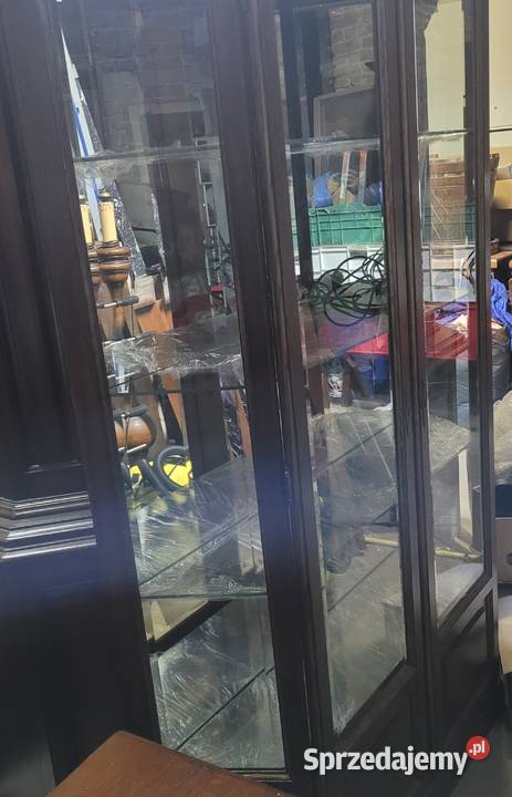 Duża dębowa witryna z lustrem i oświetleniem Zamość