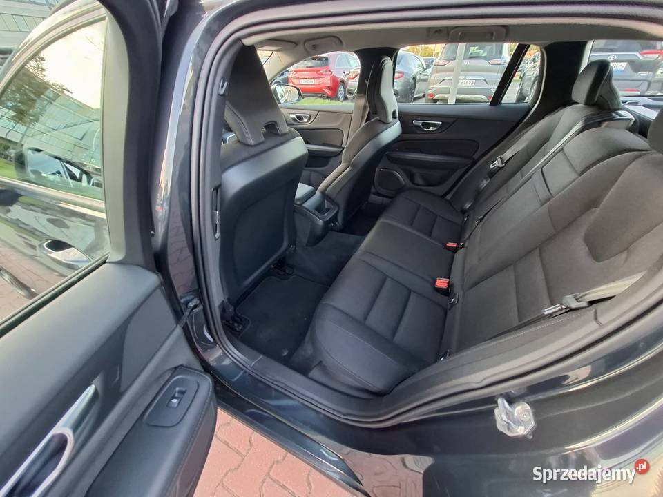 Volvo V60 T4 pierwszy właściciel polski salon wielofunkcyjna kierownica Warszawa