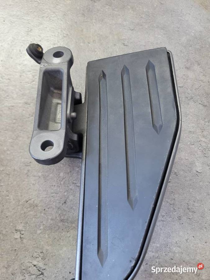 HONDA GOLD WING GL1800 SC79B 1823 OEM PODNÓŻEK Podnóżki i stopki wielkopolskie Nowy Tomyśl