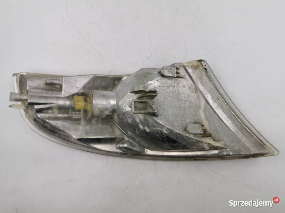 Lampa Prawy Tył Tylna Prawa Saab 95 95 II Sedan Wyszków sprzedam