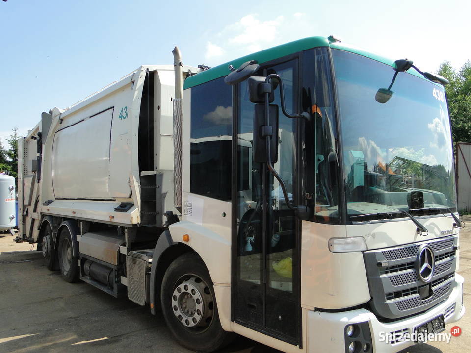 Śmieciarka dwukomorowa MercedesBenz Econic 2630 Stasi Las