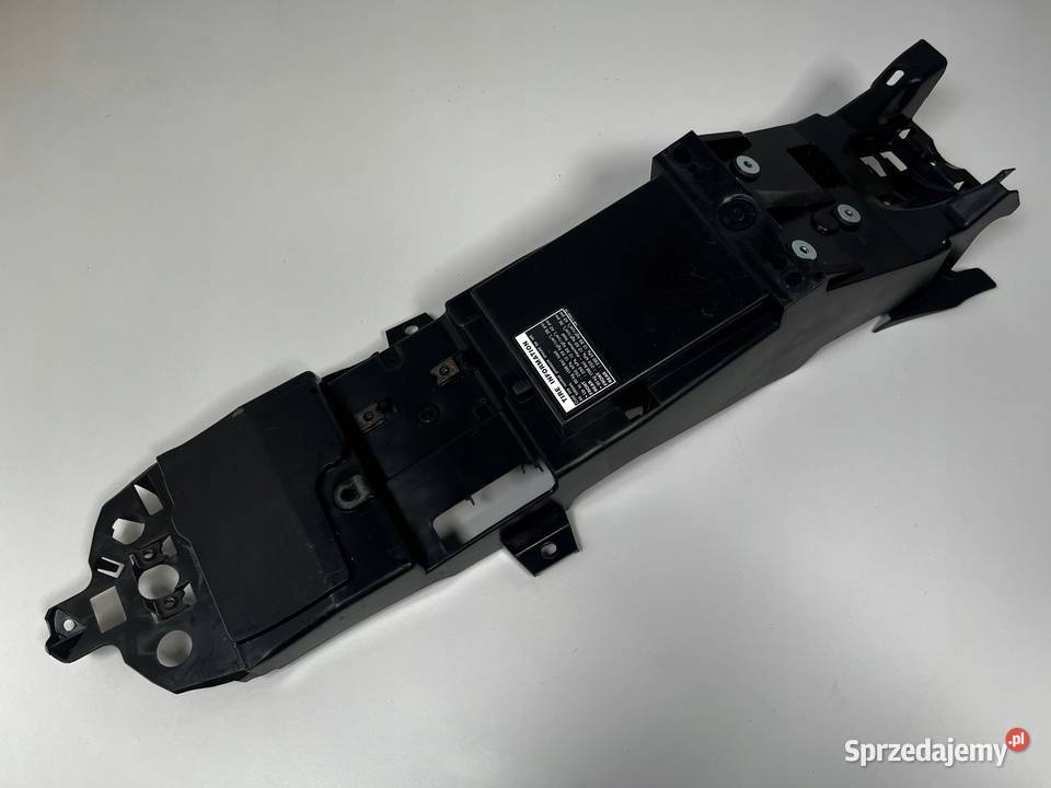 YAMAHA MT09 14 Wypełnienie tył schowek Łobżenica sprzedam