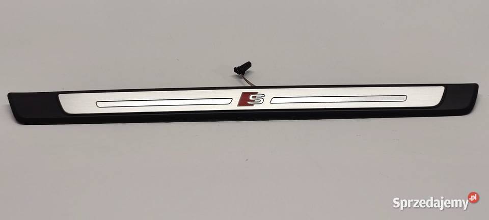 AUDI A4 B9 LISTWA NAKŁADKA PROGOWA PRAWA