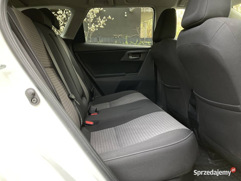 Toyota Auris Hybrid 135 Premium Warszawa