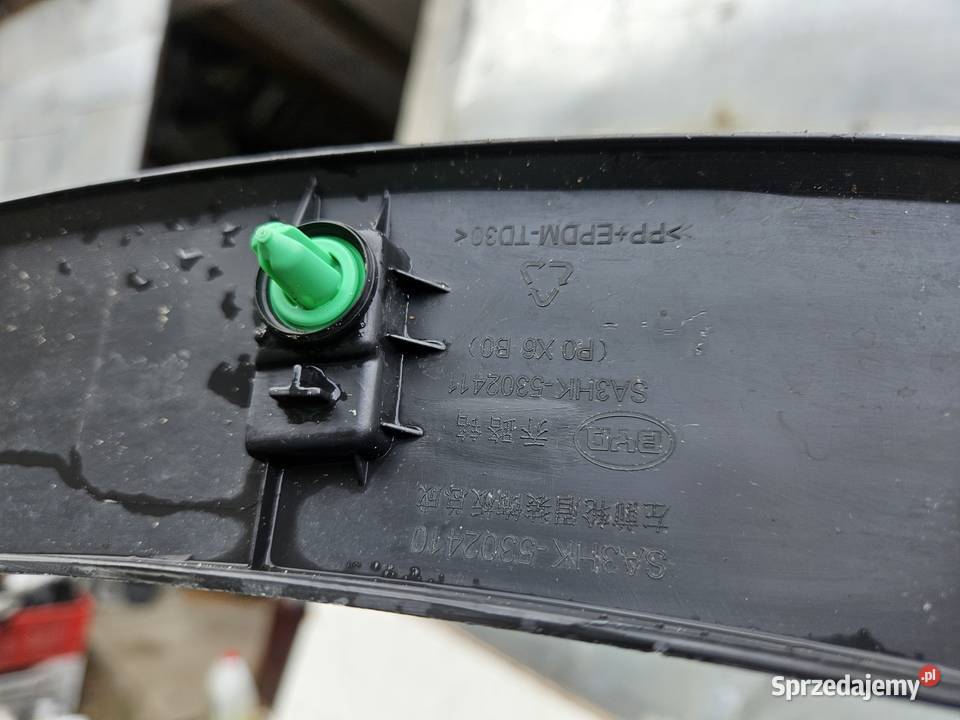 BYD SEAL U LISTWA BŁOTNIKA LEWY PRZÓD LEWA