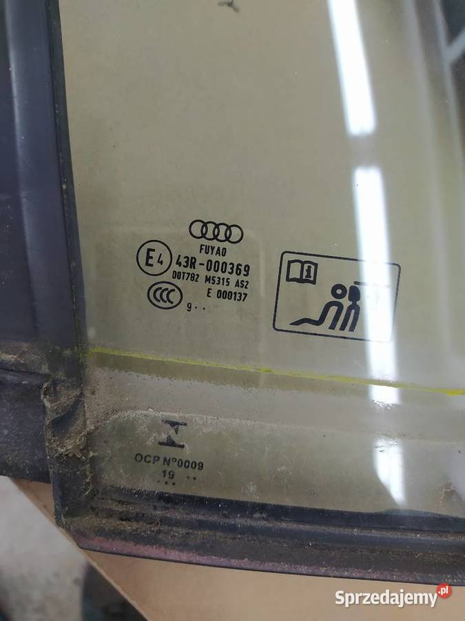 Szyba tył trójkąt audi q2 lewa Rzeszów