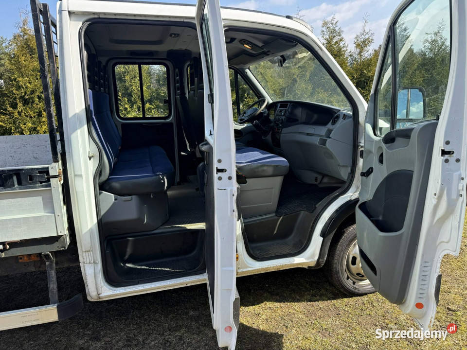 Iveco Daily 35C12 Doka 7 osób Ładowność 1090 Hak ASR (kontrola trakcji)
