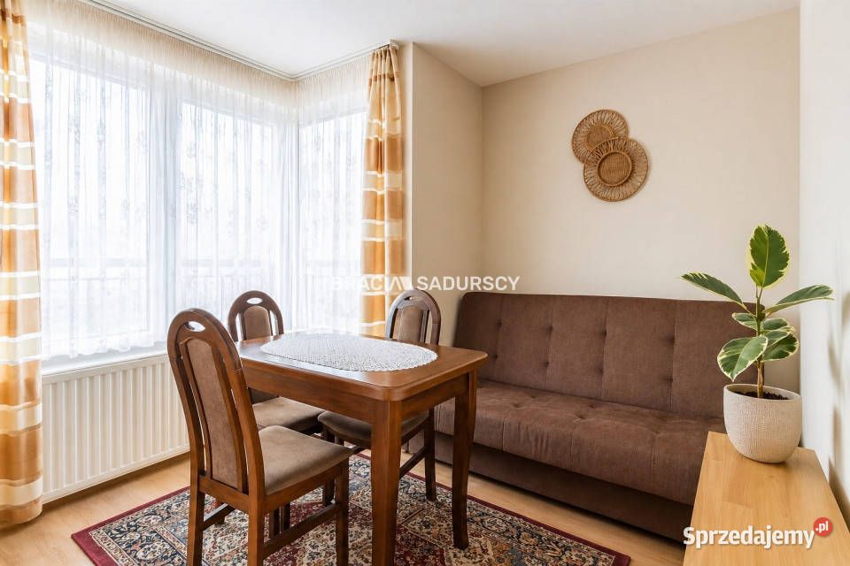 sprzedaży mieszkania Kraków Cystersów 43m2 2