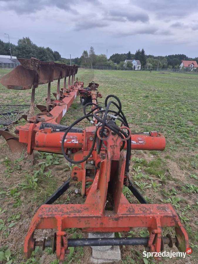 Pług 7 skib Gregoire Besson Maszyny rolnicze podlaskie Siemiatycze