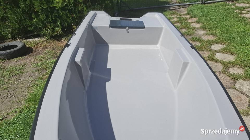 Łódź wiosłowa łódka wędkarska 380 Kąkolewo